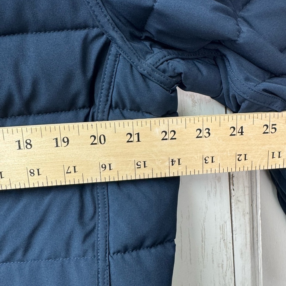 Nautica Men's Gray/Navy blue Reversible Puffer Jacket size medium - Picture 10 of 12